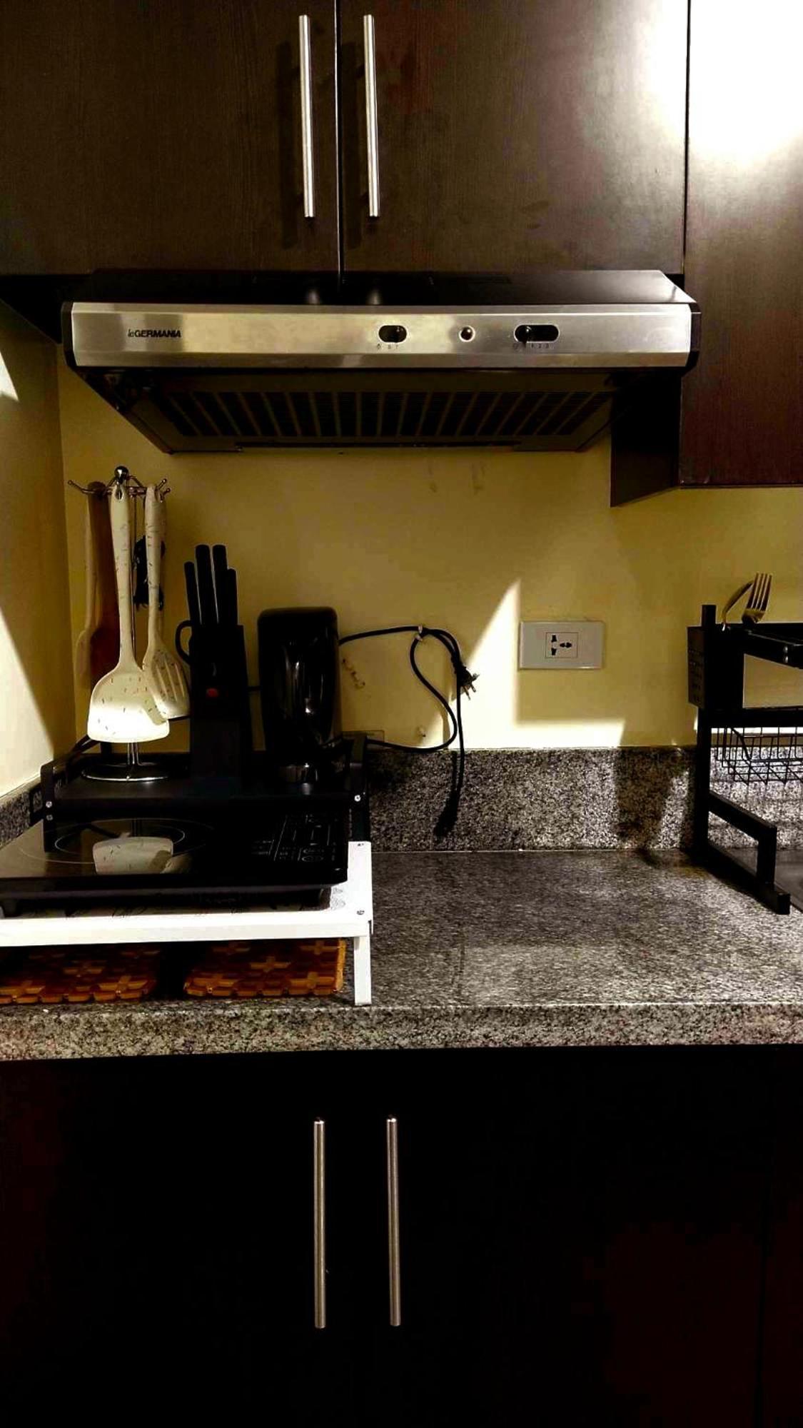 A Refreshing Condo Unit Near Bgc, Ortigas & Makati With Netflix And Wifi マニラ市 エクステリア 写真